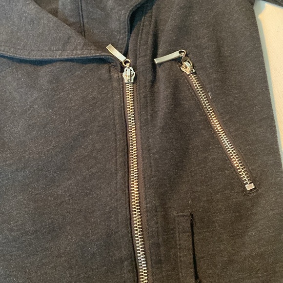 NWOT & Vintage Forever 21 Charcoal Gray Blazer - Picture 6 of 8